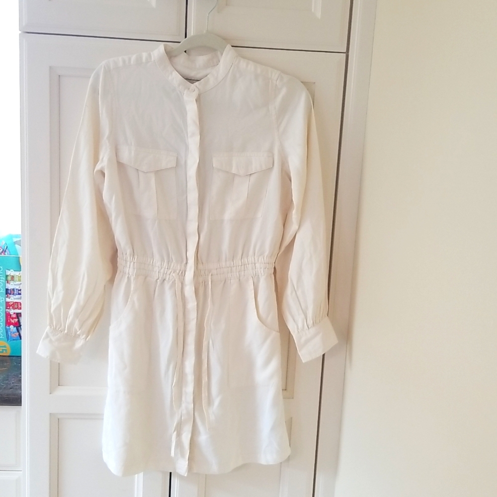 🥳 HOST PICK 🥳 NWT Guess Button Down Cream-Colored Shirt Dress